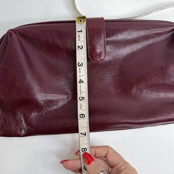 Sakowitz Saks Clutch Cranberry Marlot Burgundy Italian Leather Handbag Italy - Picture 15 of 16